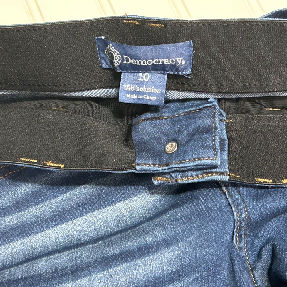NWOT Democracy Blue Denim Jegging Ab Solution Booty Lift Jeans size 10 - Picture 8 of 13